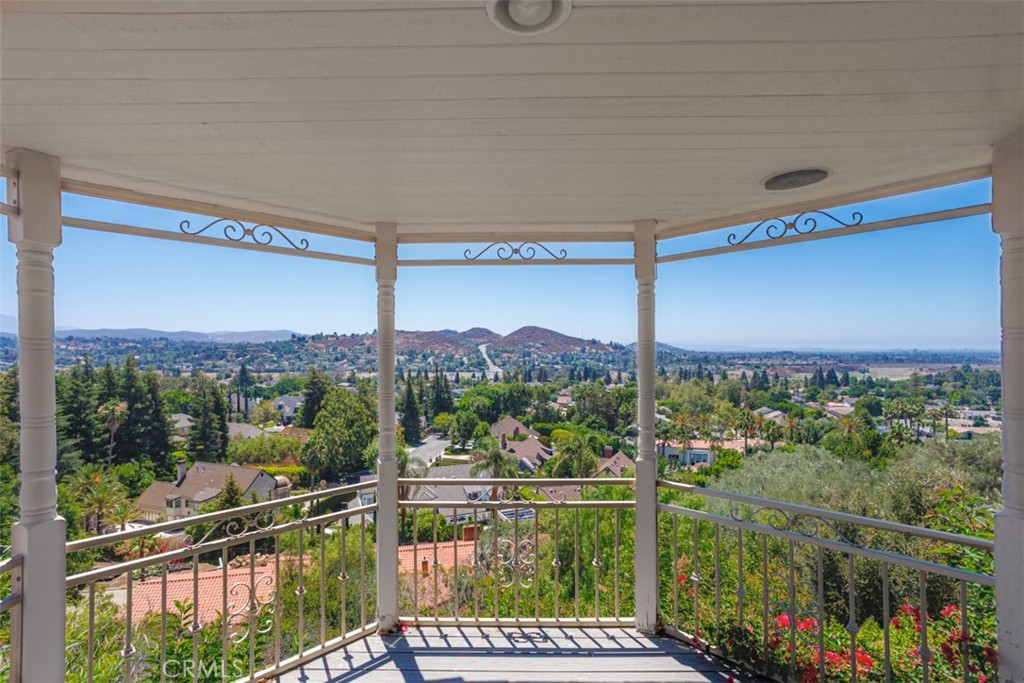 Residential Lease for rent at 9772 Crestview Circle, Villa Park CA featuring 4 beds and 4 baths