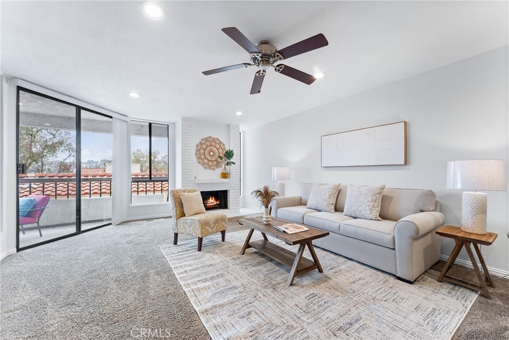 Residential for sale at 27887 Mazagon, Mission Viejo CA featuring 2 beds and 2 baths