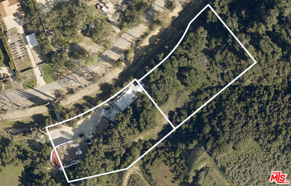 Residential for sale at 2470 Stokes Canyon Road, Calabasas CA featuring 4 beds and 4 baths