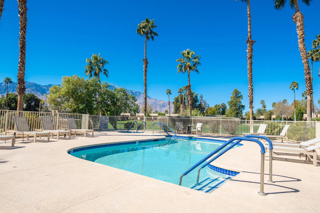 Residential Lease for rent at 28477 Taos Court, Cathedral City CA featuring 2 beds and 2 baths