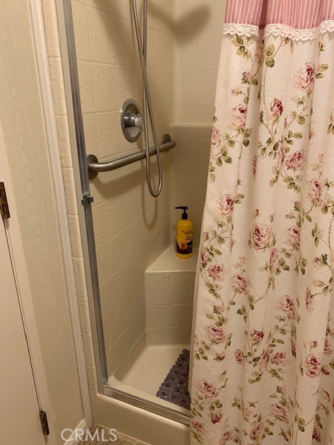 Manufactured In Park for sale at 4401 Camelot Place, Bakersfield CA featuring 2 beds and 2 baths