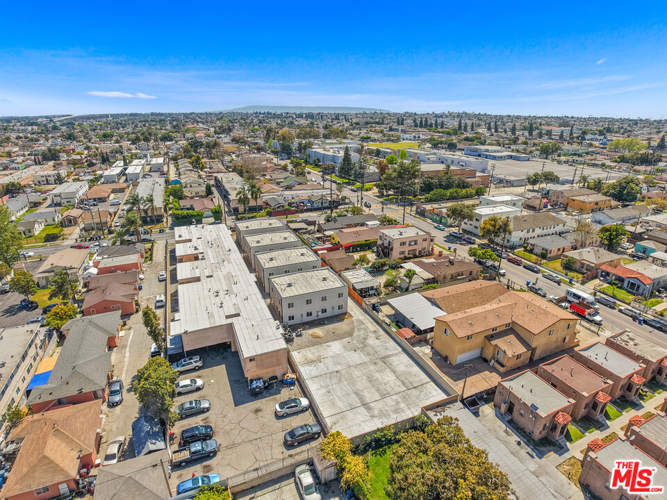 Residential Lease for rent at 649 W 92nd Street, Los Angeles, Los Angeles County CA featuring 5 beds and 3 baths