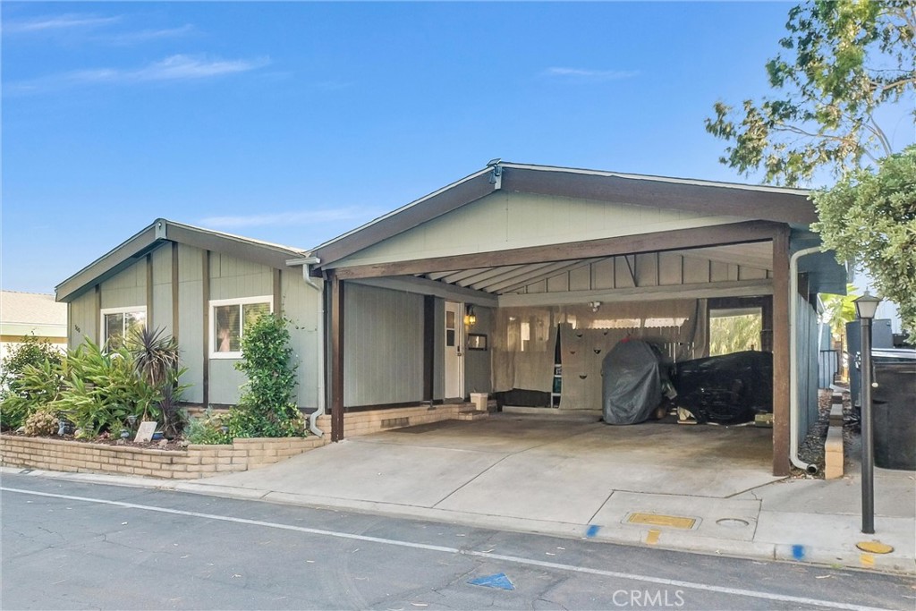 Manufactured In Park for sale at 4040 E Piedmont Drive 300, Highland CA featuring 3 beds and 2 baths