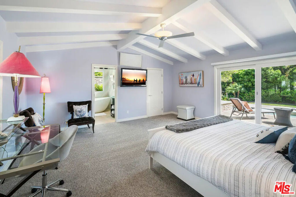 Residential Lease for rent at 30181 Pacific Coast Highway, Malibu CA featuring 3 beds and 4 baths