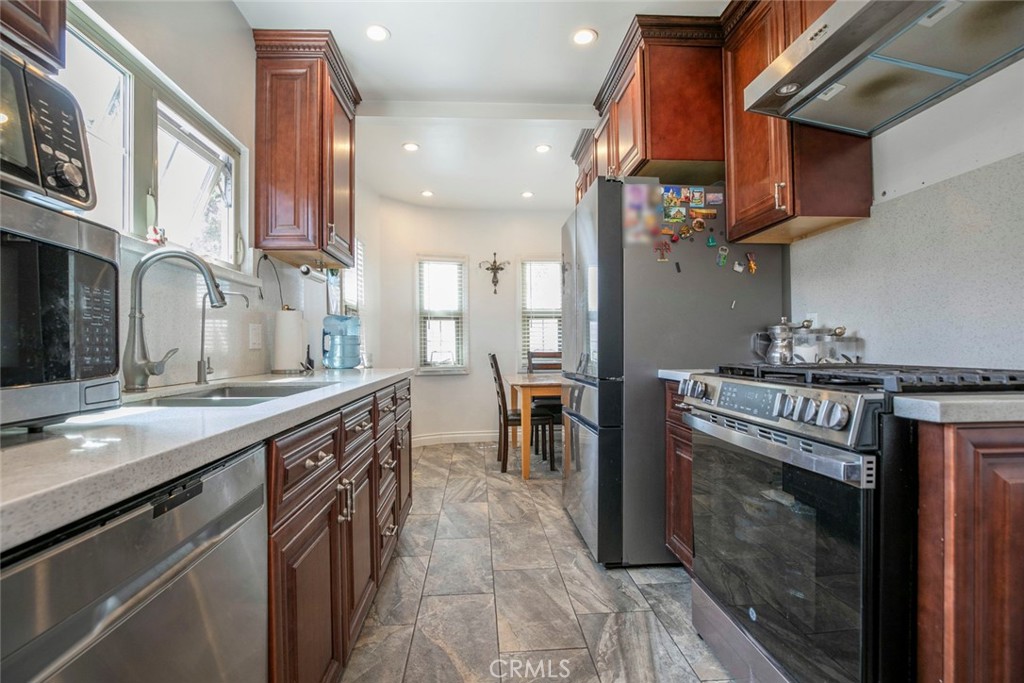 Active for sale at Glendale, CA, Glendale, CA CA and 1 bath