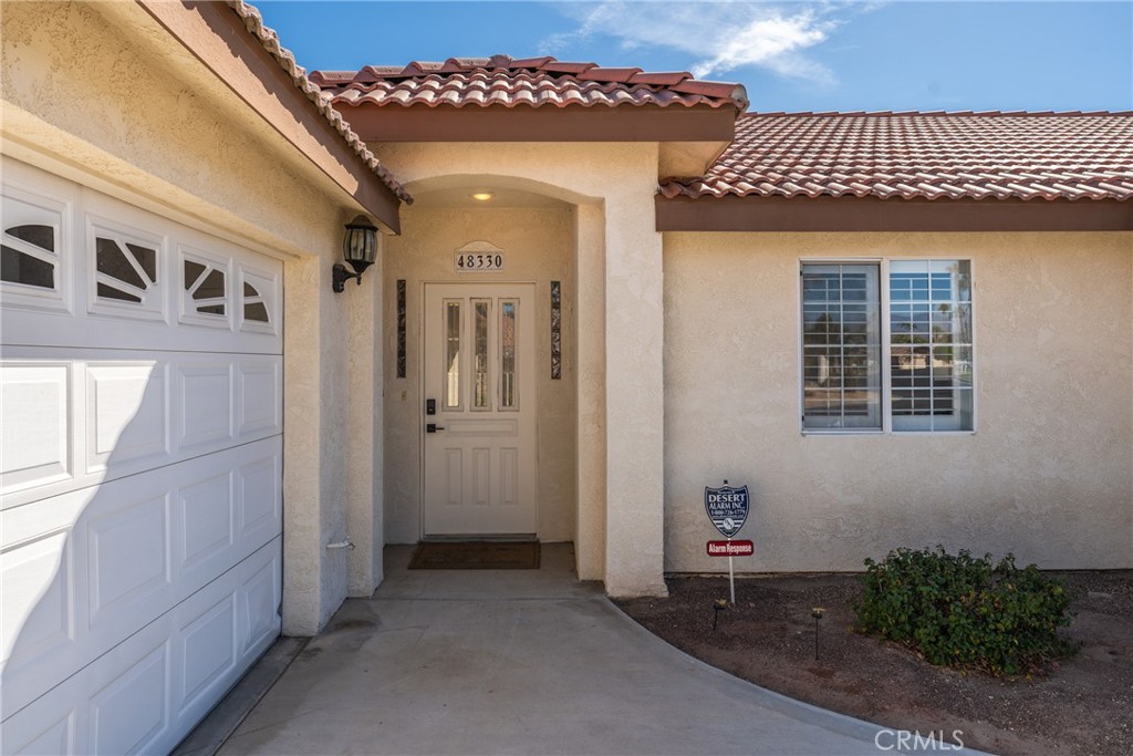 Residential Lease for rent at 48330 Mamie Way, Indio CA featuring 3 beds and 2 baths