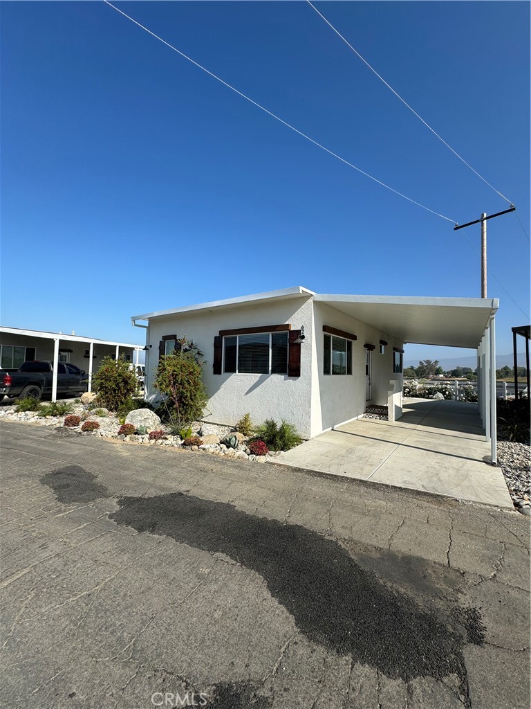 Manufactured In Park for sale at 1134 Villa Calimesa Lane 61, Calimesa CA featuring 3 beds and 2 baths