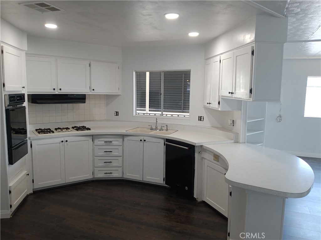 Manufactured In Park for sale at 5001 W FLORIDA Avenue 431, Hemet CA featuring 2 beds and 2 baths