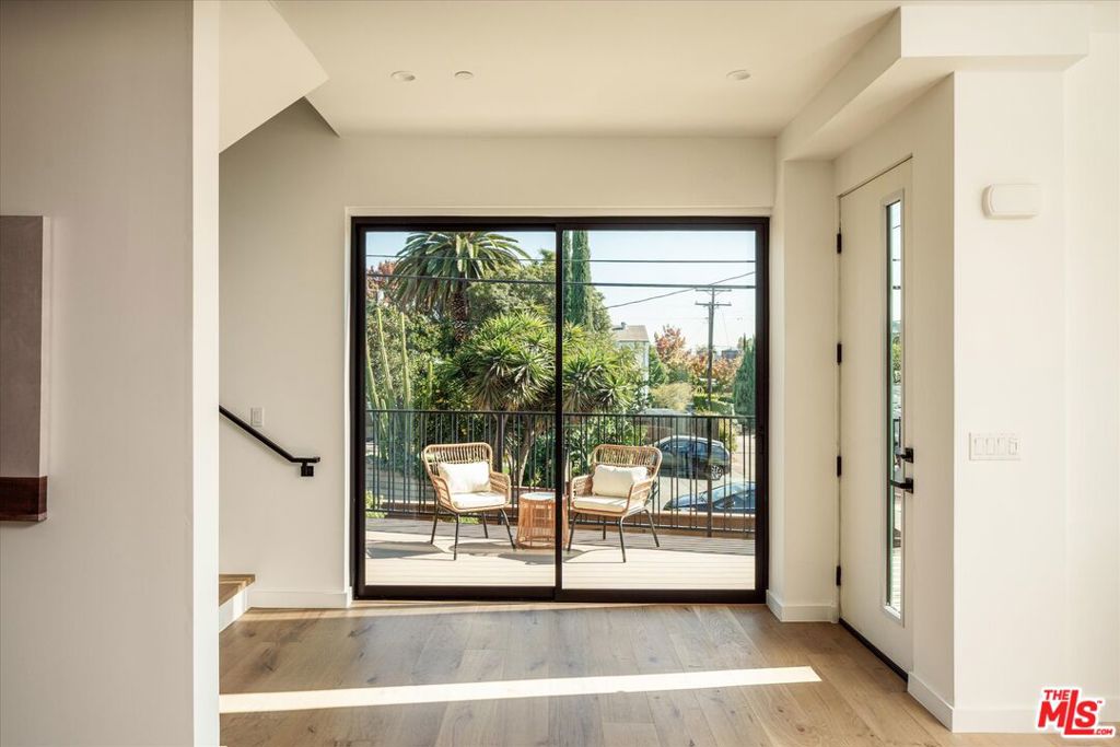 Residential Lease for rent at 2824 Avenel Street, Los Angeles, Los Angeles County CA featuring 3 beds and 4 baths