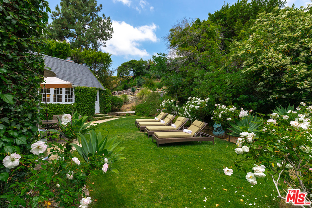 Residential Lease for rent at 8545 FRANKLIN Avenue, Los Angeles CA featuring 4 beds and 3 baths