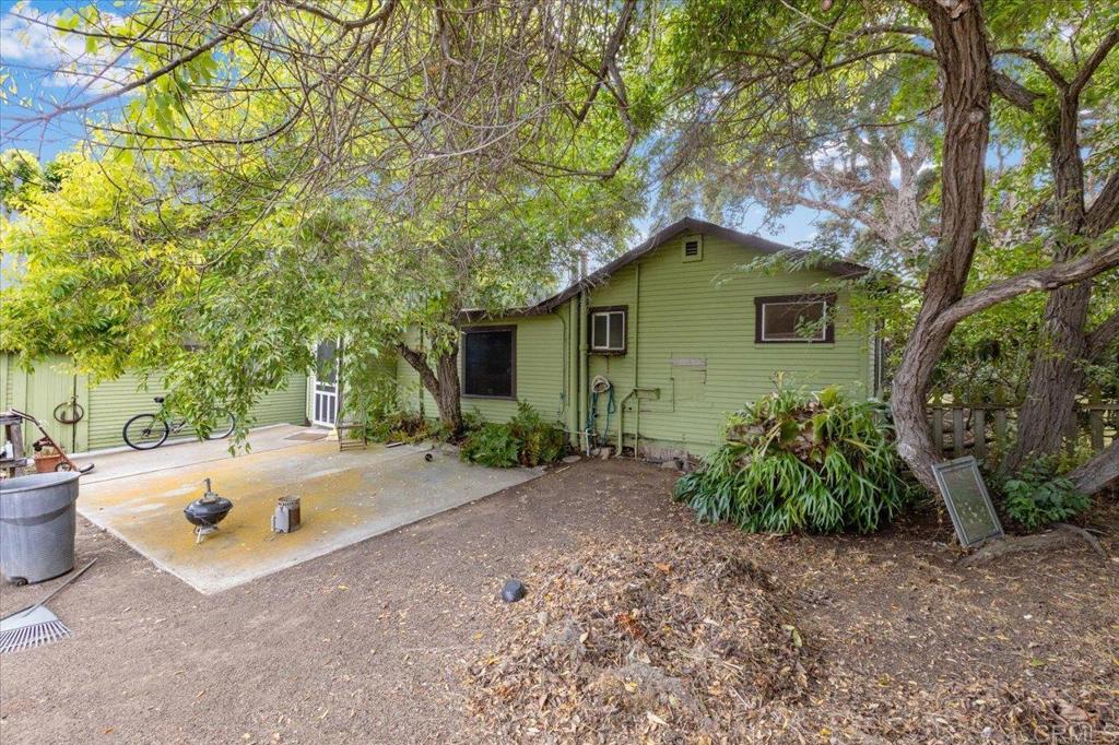 Residential for sale at 334 Date Avenue, Carlsbad CA featuring 1 bed and 1 bath