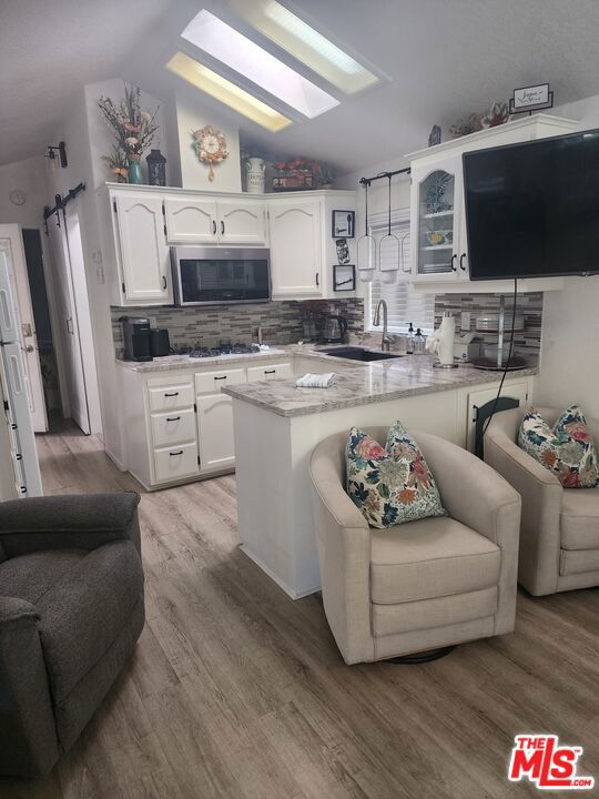 Manufactured In Park for sale at 84136 Avenue 44 609, Indio CA featuring 1 bed and 1 bath