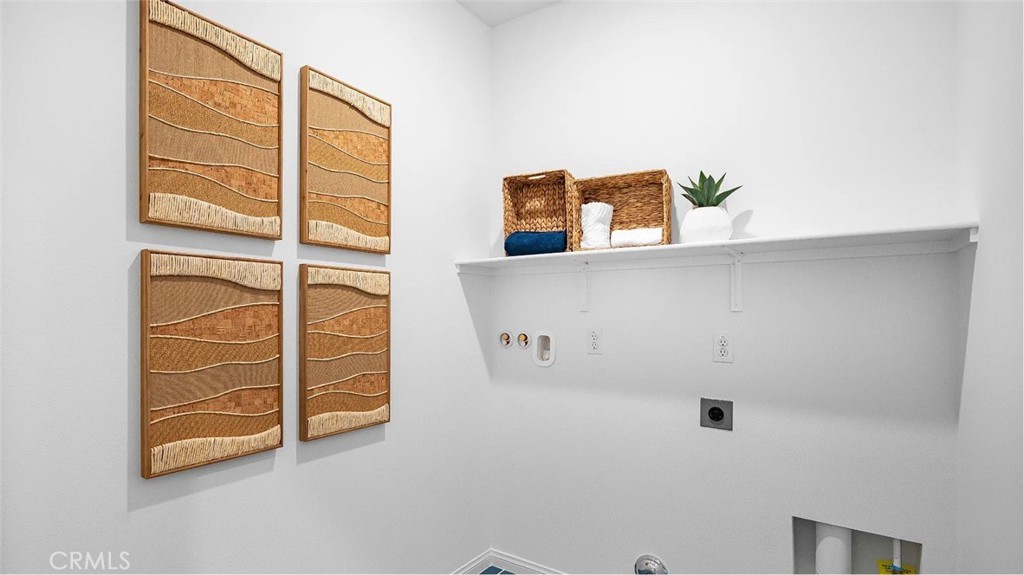 Residential for sale at 17557 Crabtree Meadows, Hesperia CA featuring 4 beds and 3 baths