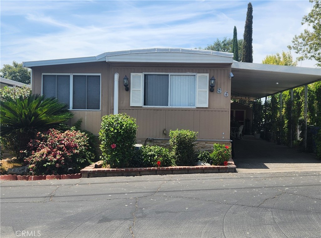 Manufactured In Park for sale at 1550 Rory Lane 86, Simi Valley CA featuring 2 beds and 2 baths