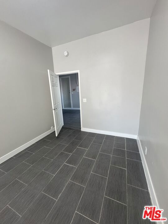 Residential Lease for rent at 2911 W Florence Avenue StoreFront, Los Angeles, Los Angeles County CA and 1 bath