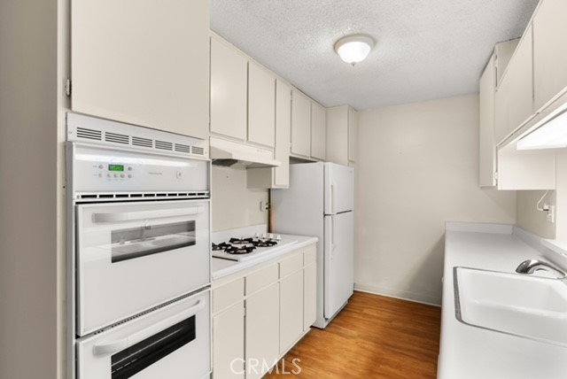 Residential for sale at 421 S LaFayette 214, Los Angeles CA featuring 1 bed and 1 bath