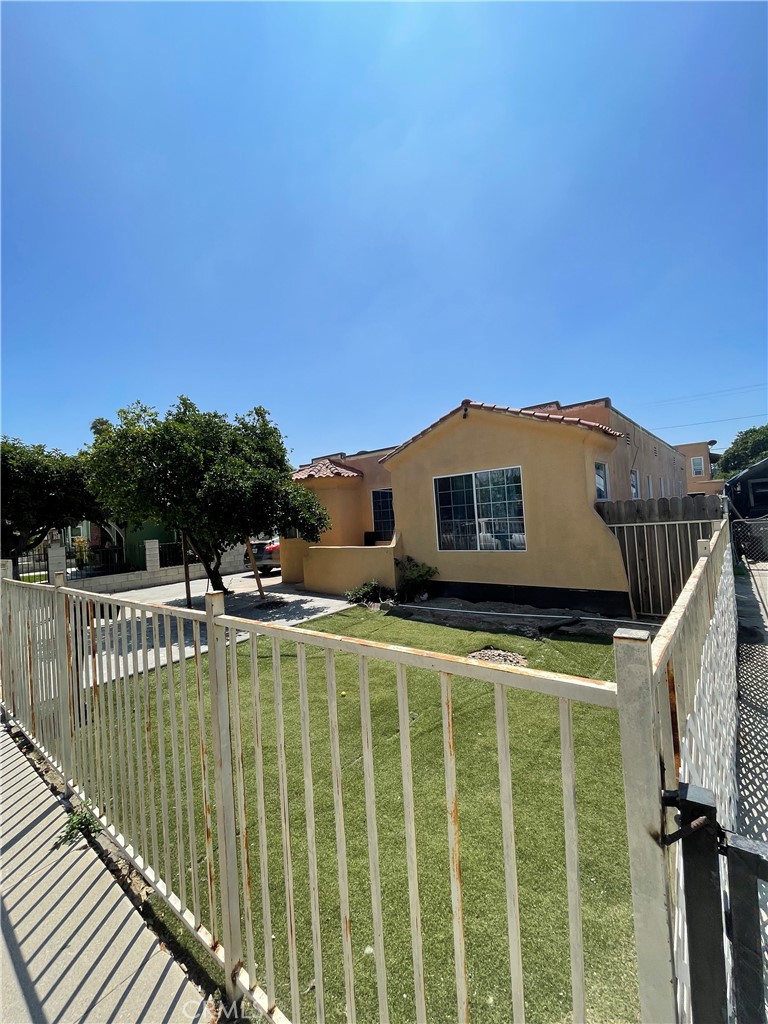 Residential Income for sale at 3226 Palm Avenue, Lynwood CA