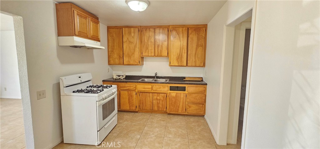 Residential Lease for rent at 1530 E Jacinto View Road, Banning CA featuring 2 beds and 1 bath