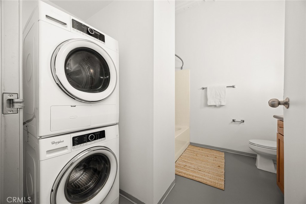 Residential for sale at 420 S SAN PEDRO Street 427, Los Angeles CA featuring 1 bed and 1 bath