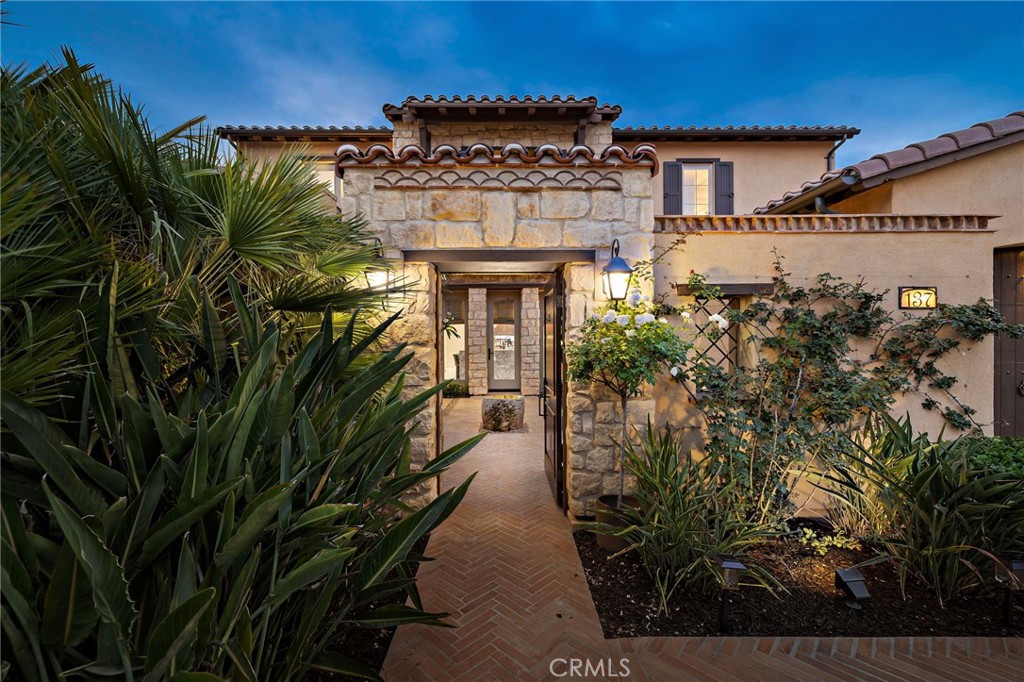Residential for sale at 137 Sunset, Irvine CA featuring 4 beds and 5 baths