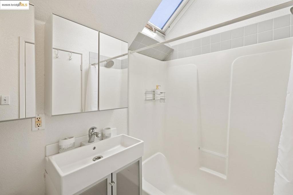 Residential for sale at 1450 4Th St #5 5, Berkeley CA featuring 1 bed and 2 baths
