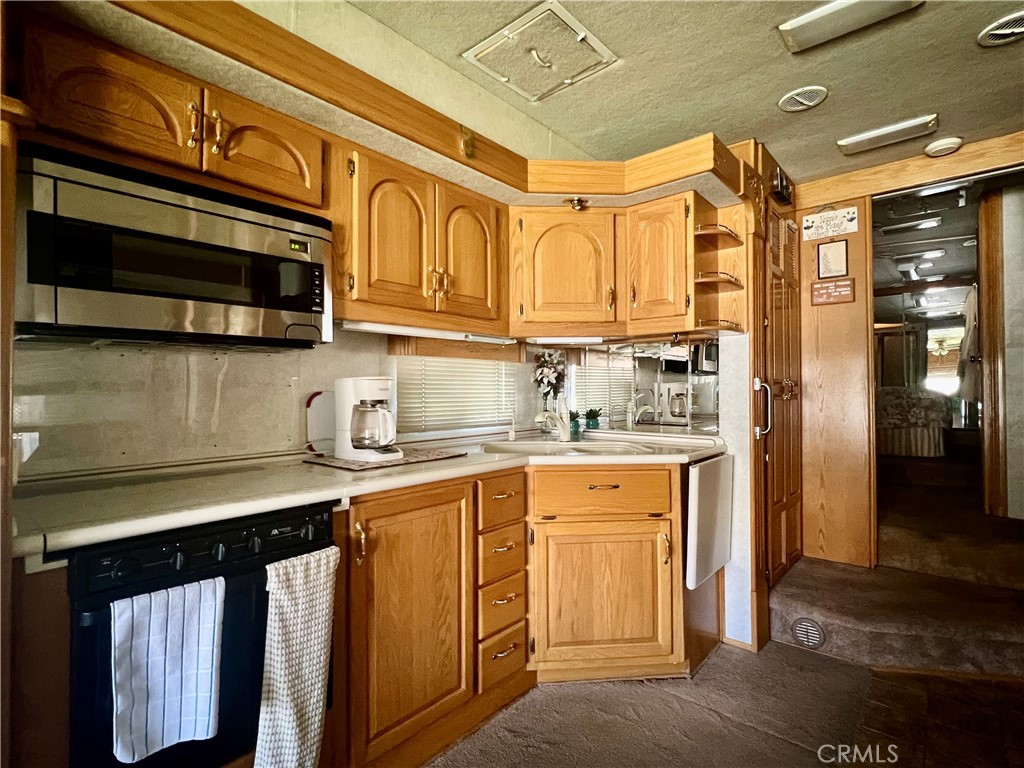 Residential for sale at 847 Birch Drive, San Jacinto CA featuring 2 beds and 2 baths