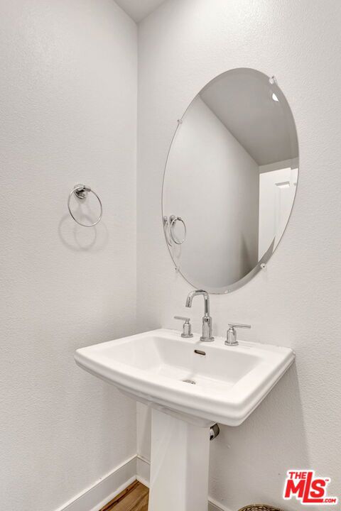 Residential for sale at 27408 Horizon View Lane, Valencia CA featuring 2 beds and 3 baths