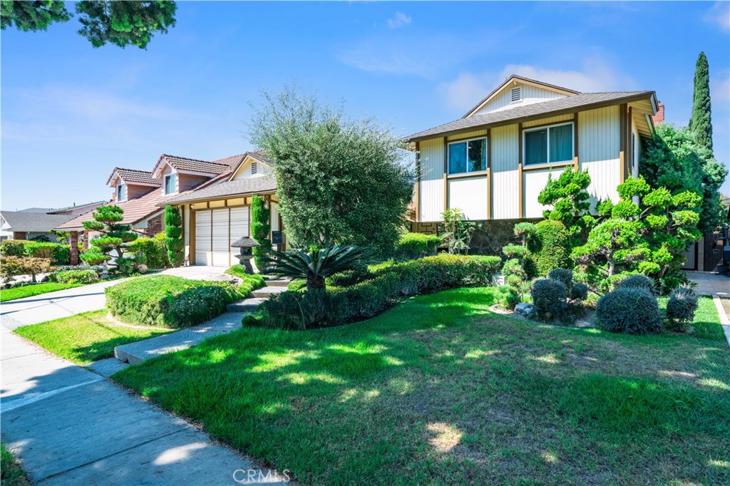 Residential for sale at 6157 Carpintero Avenue, Lakewood CA featuring 4 beds and 3 baths