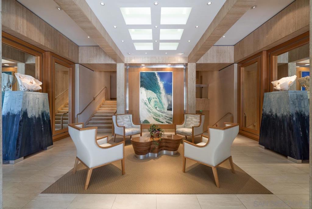 Residential Lease for rent at 1770 Avenida Del Mundo 701, Coronado CA featuring 1 bed and 1 bath