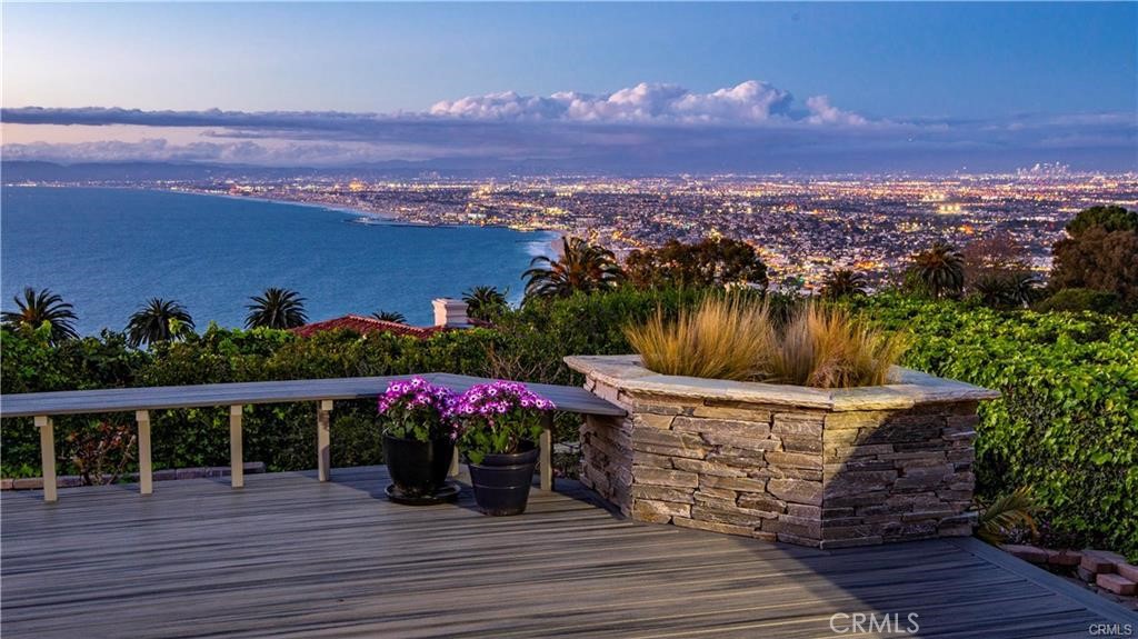 Residential Lease for rent at 2225 Via Guadalana, Palos Verdes Estates CA featuring 3 beds and 6 baths