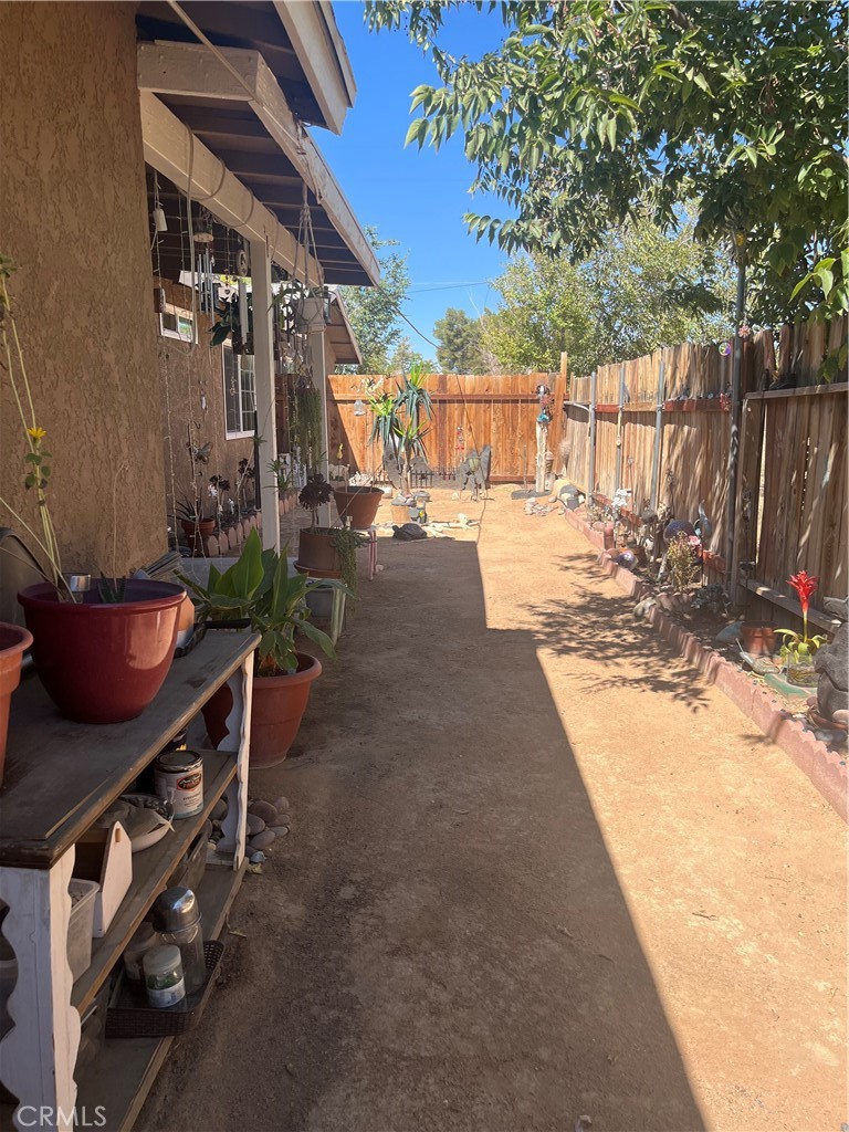Residential Income for sale at 13252 NW Navajo Road, Apple Valley CA