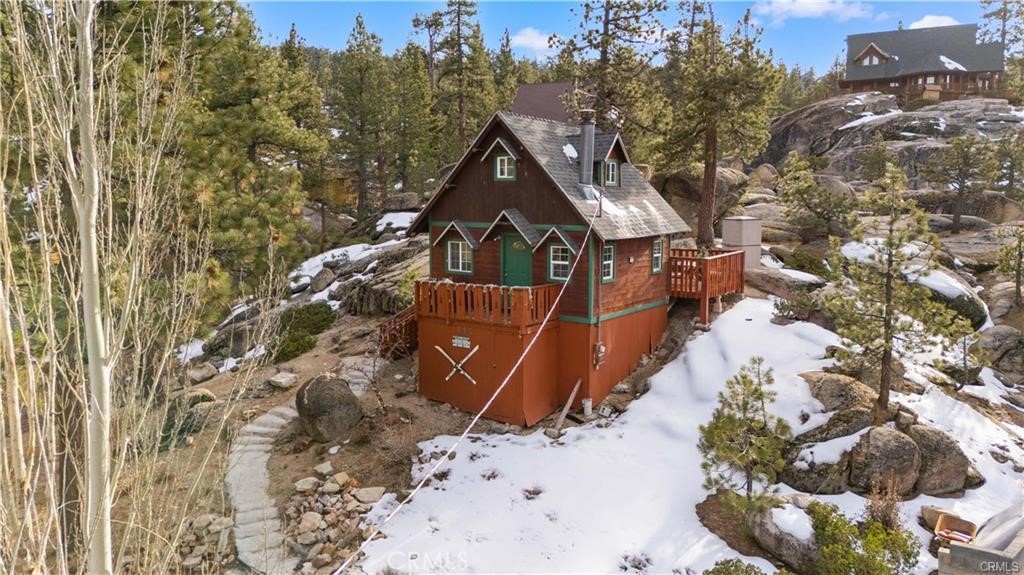 Residential for sale at 831 Crescent Lane, Big Bear Lake CA featuring 1 bed and 1 bath