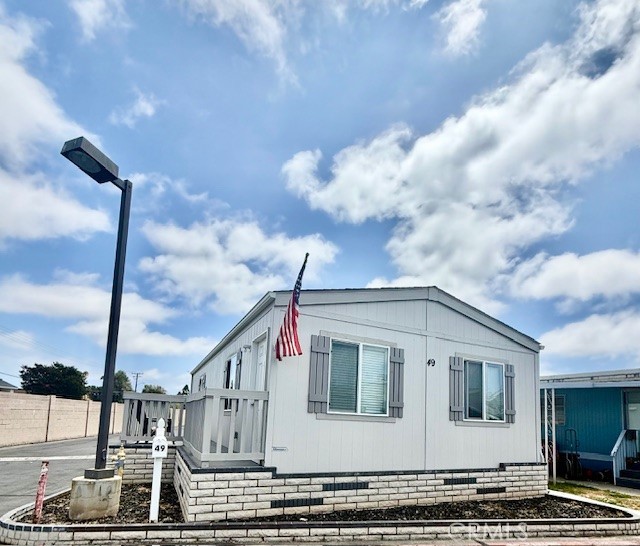 Manufactured In Park for sale at 7652 Garfield Avenue 49, Huntington Beach CA featuring 2 beds and 2 baths