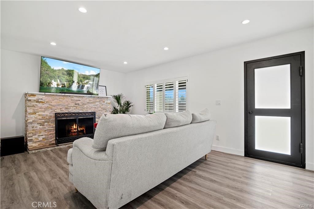 Residential for sale at 4321 Apricot Road, Simi Valley CA featuring 3 beds and 2 baths