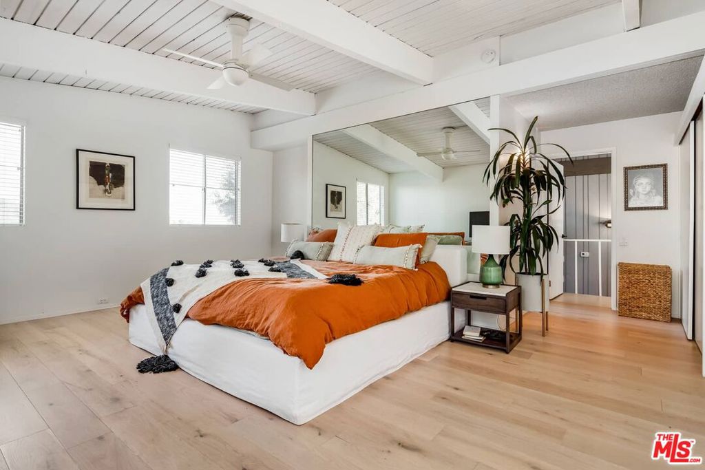 Residential Lease for rent at 2436 Arbutus Drive, Los Angeles, Los Angeles County CA featuring 4 beds and 3 baths