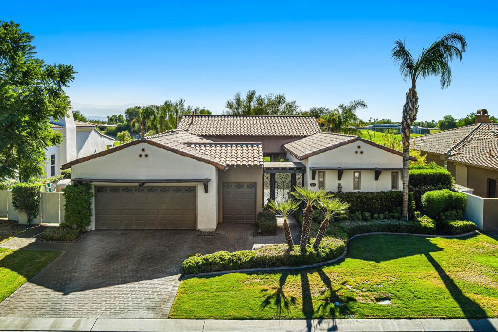 Residential for sale at 326 Loch Lomond Road, Rancho Mirage CA featuring 3 beds and 4 baths