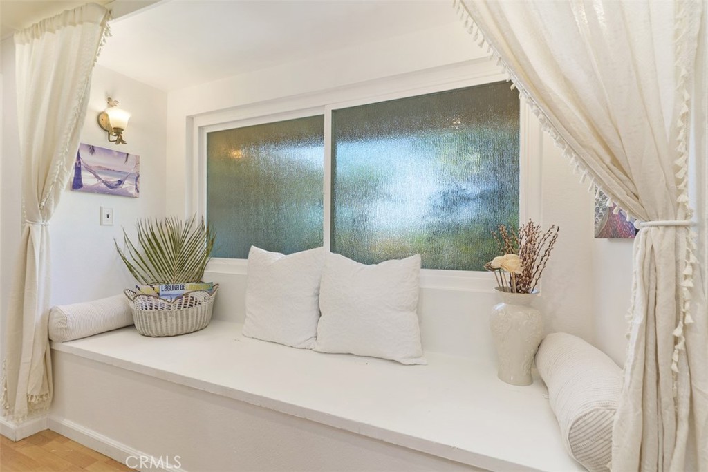 Residential Lease for rent at 3068 Zell Drive, Laguna Beach CA featuring 3 beds and 2 baths