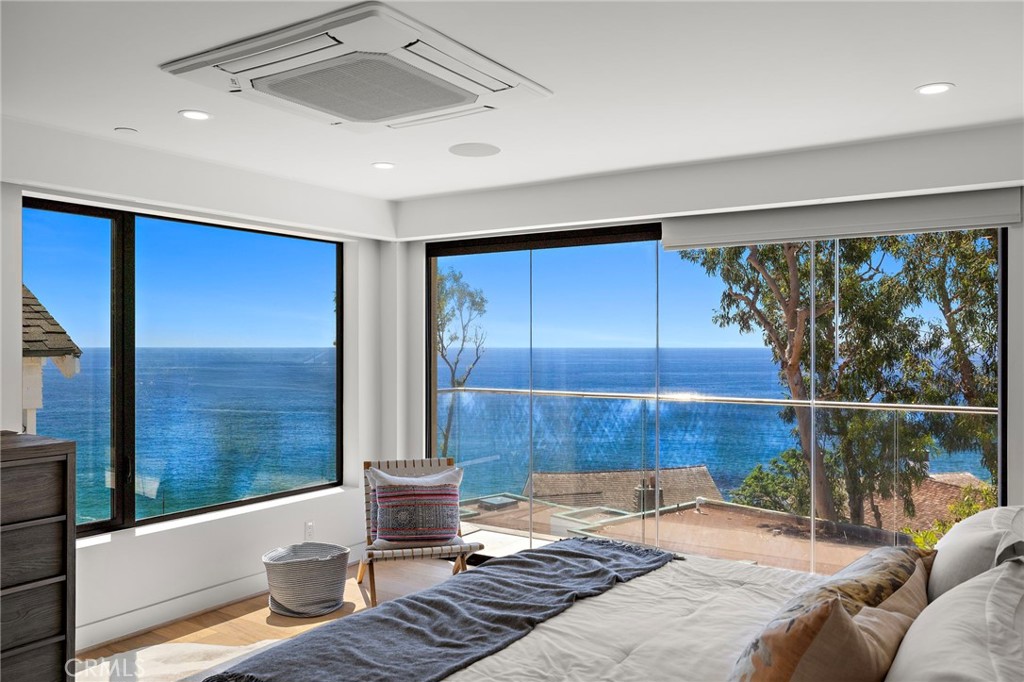 Residential Lease for rent at 2629 Victoria Drive, Laguna Beach CA featuring 4 beds and 5 baths