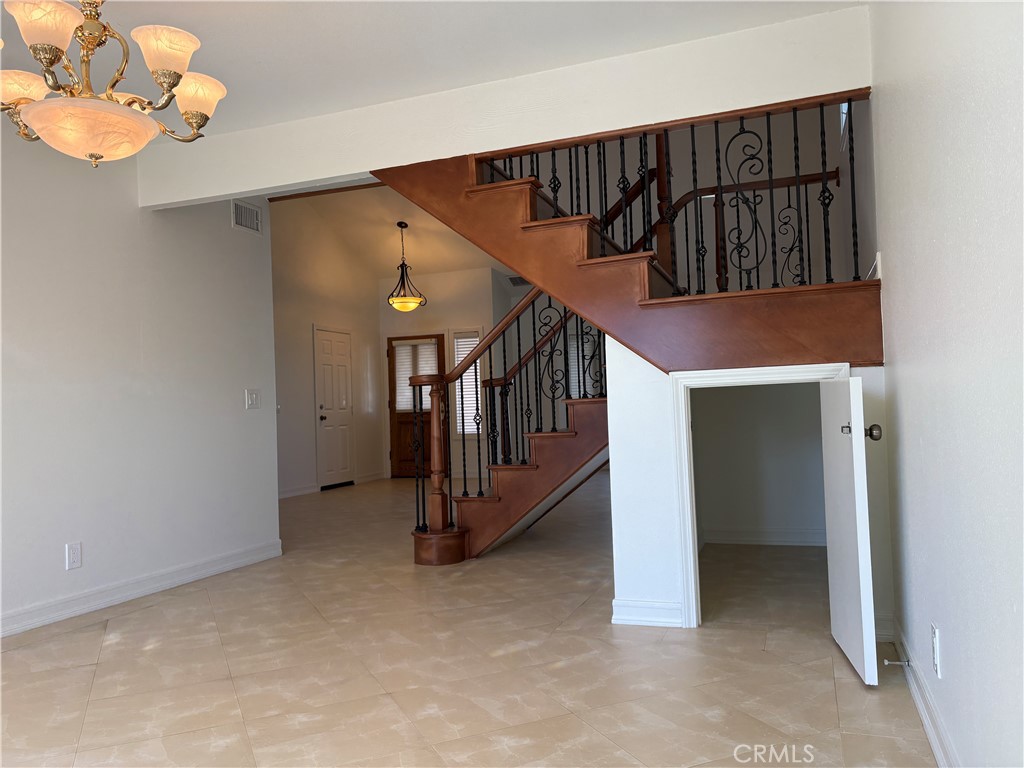 Residential Lease for rent at 12 Longstreet, Irvine CA featuring 5 beds and 3 baths