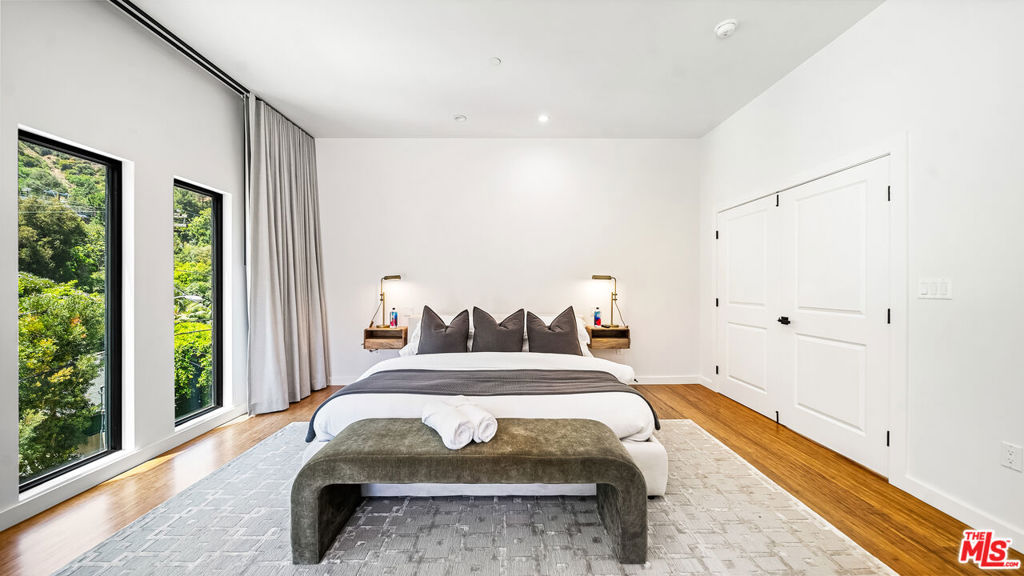 Residential Lease for rent at 1846 N Franklin Canyon Drive, Beverly Hills CA featuring 5 beds and 5 baths