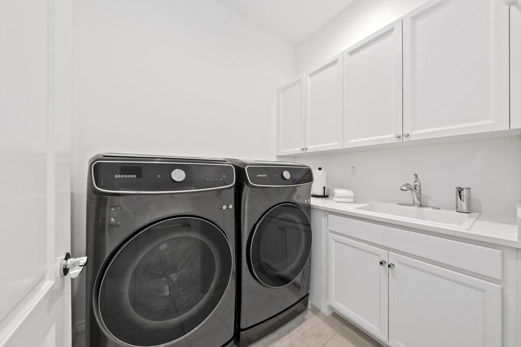 Residential for sale at 38 Zinfandel, Rancho Mirage CA featuring 2 beds and 2 baths