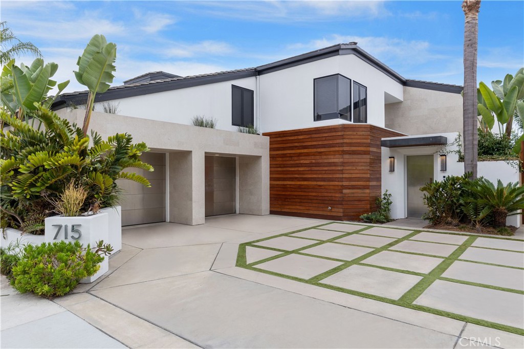 Residential Lease for rent at 715 Bayside Drive, Newport Beach CA featuring 4 beds and 4 baths