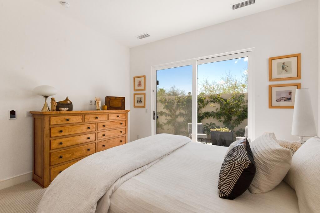 Residential for sale at 423 Fountain Drive, Palm Springs CA featuring 3 beds and 4 baths