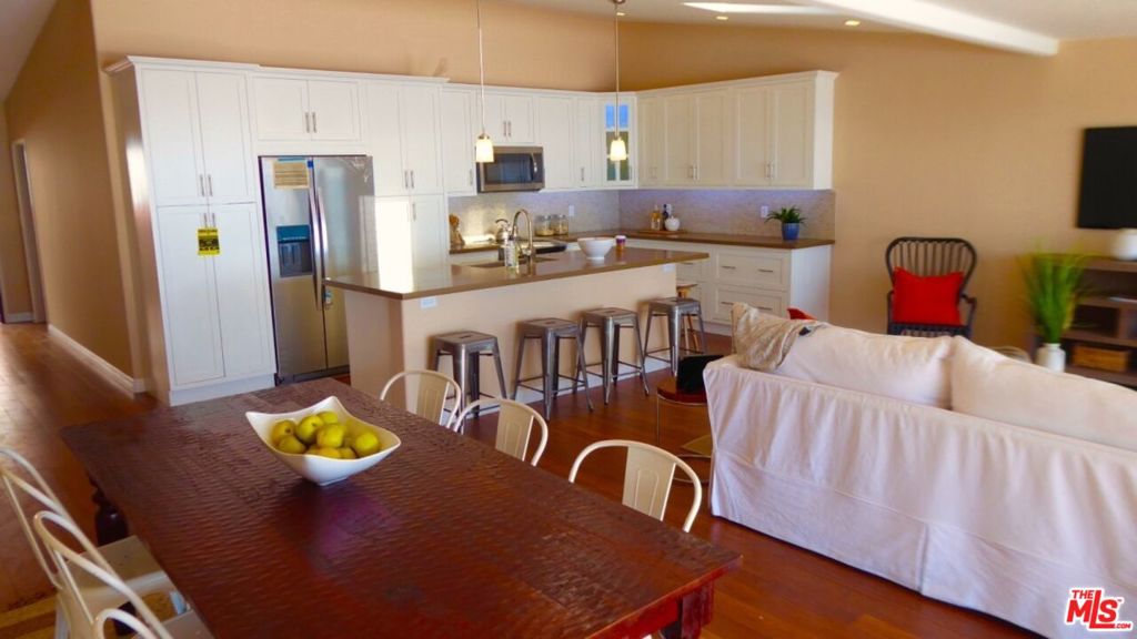 Residential Lease for rent at 25164 MALIBU Road FrontHouse, Malibu CA featuring 3 beds and 3 baths