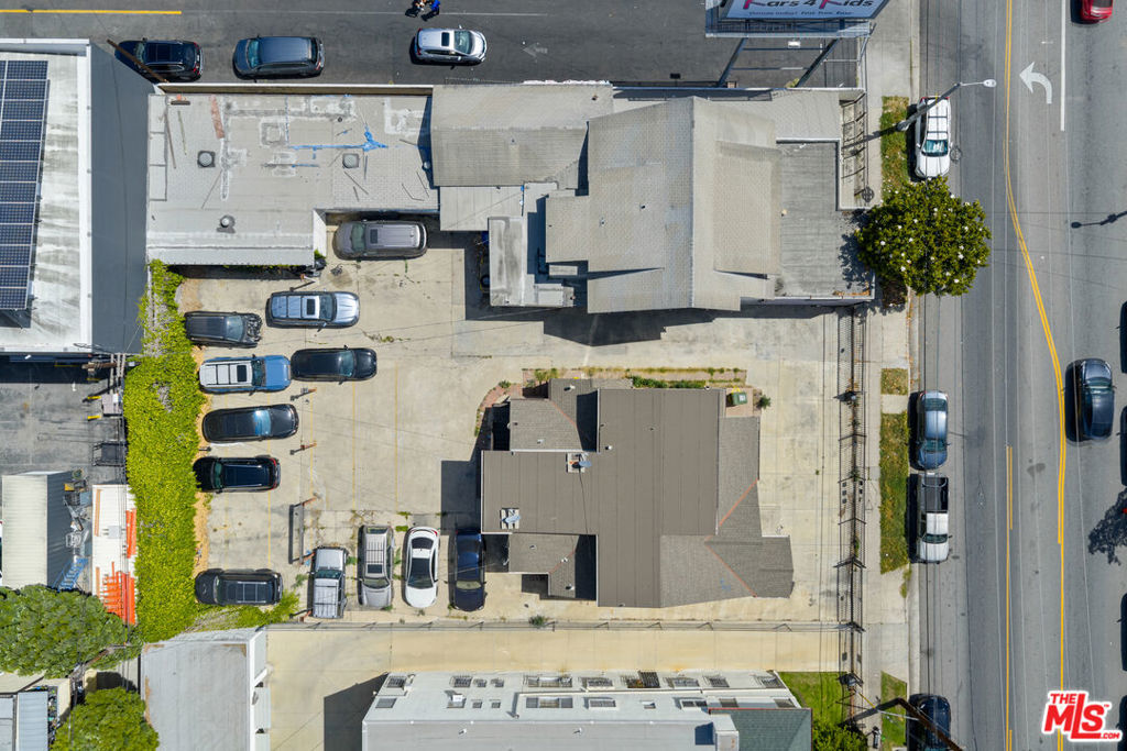 Residential Income for sale at 1116 N Gower Street, Los Angeles CA and 3 baths
