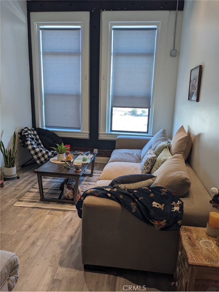 Residential Lease for rent at 163 second Street E, Pomona CA featuring 1 bed and 1 bath