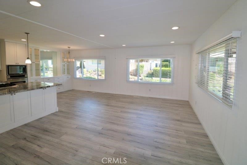 Manufactured In Park for sale at 16959 Lake Knoll Lane 109, Yorba Linda CA featuring 2 beds and 2 baths