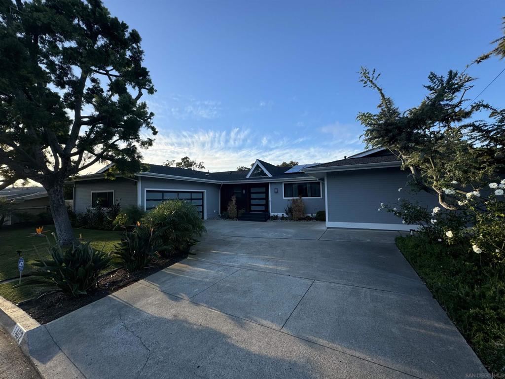 Residential Lease for rent at 1402 Rodeo Drive, La Jolla, San Diego County CA featuring 4 beds and 4 baths