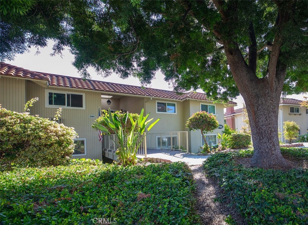 Residential for sale at 2184 #D Via Mariposa E. D, Laguna Woods CA featuring 2 beds and 2 baths