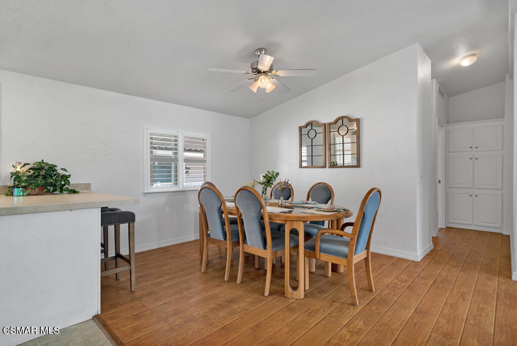 Manufactured In Park for sale at 195 Tierra Rejada Road 180, Simi Valley CA featuring 2 beds and 2 baths